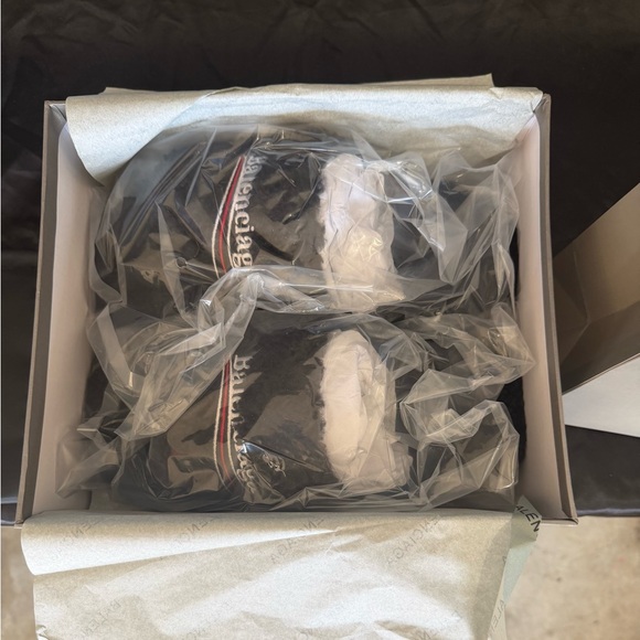 Balenciaga Fury Slides
